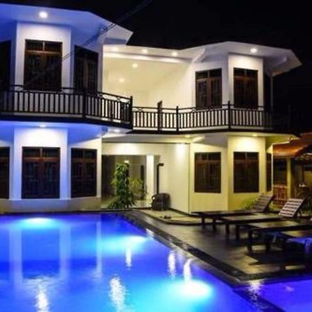 Ocean Glory Hotel Ettukala 外观 照片
