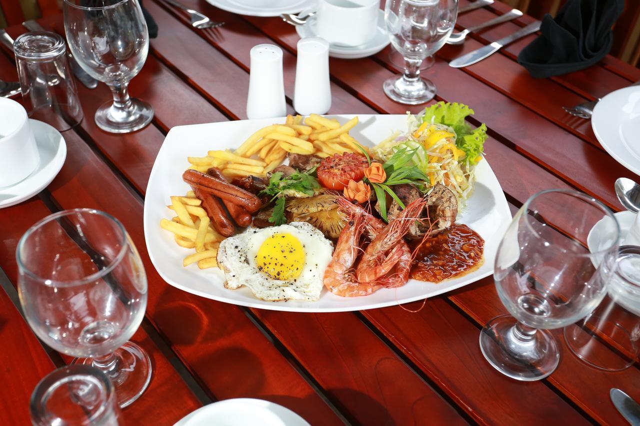 Ocean Glory Hotel Ettukala 外观 照片