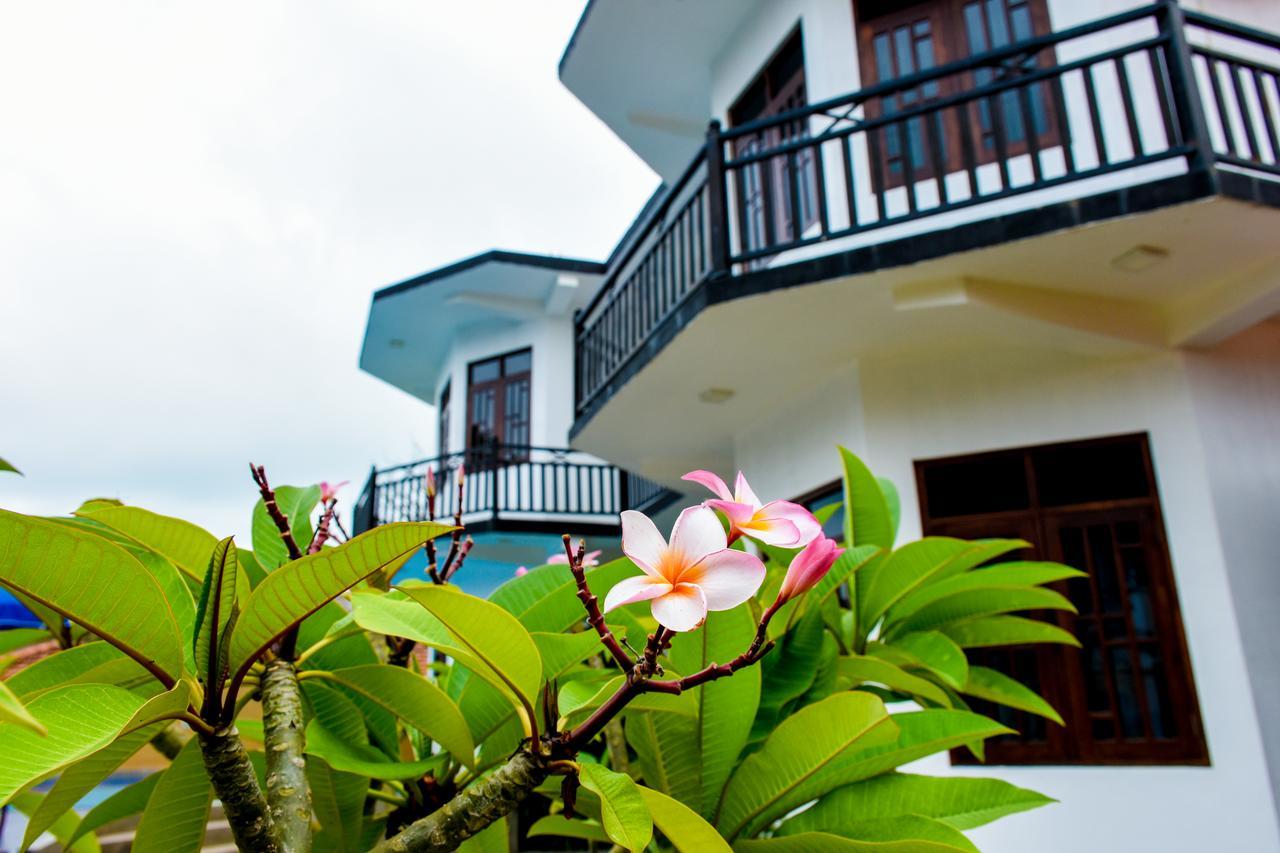 Ocean Glory Hotel Ettukala 外观 照片