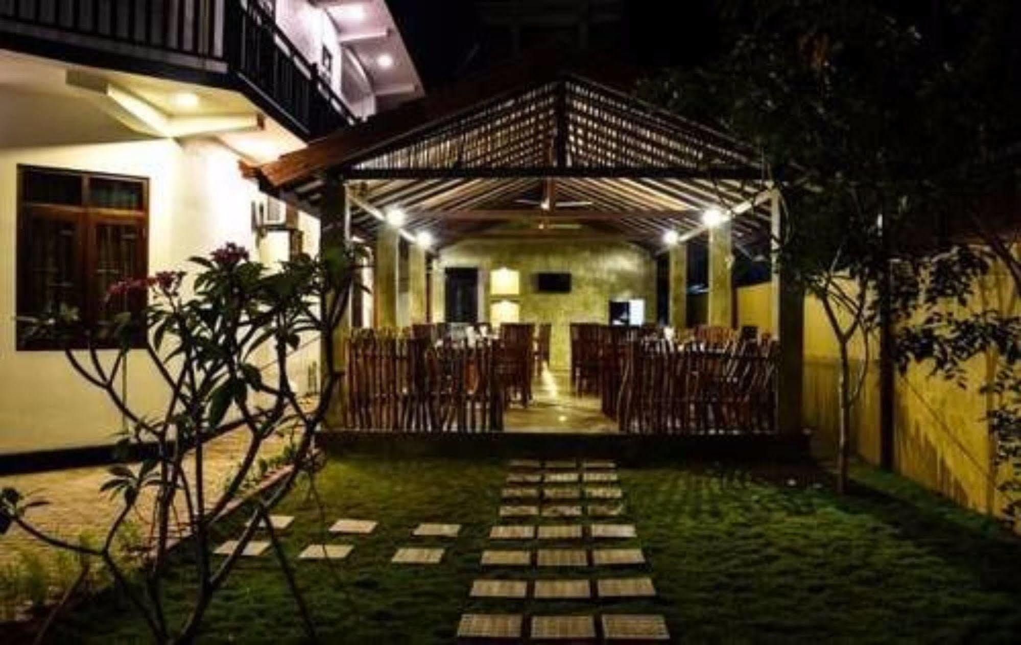 Ocean Glory Hotel Ettukala 外观 照片