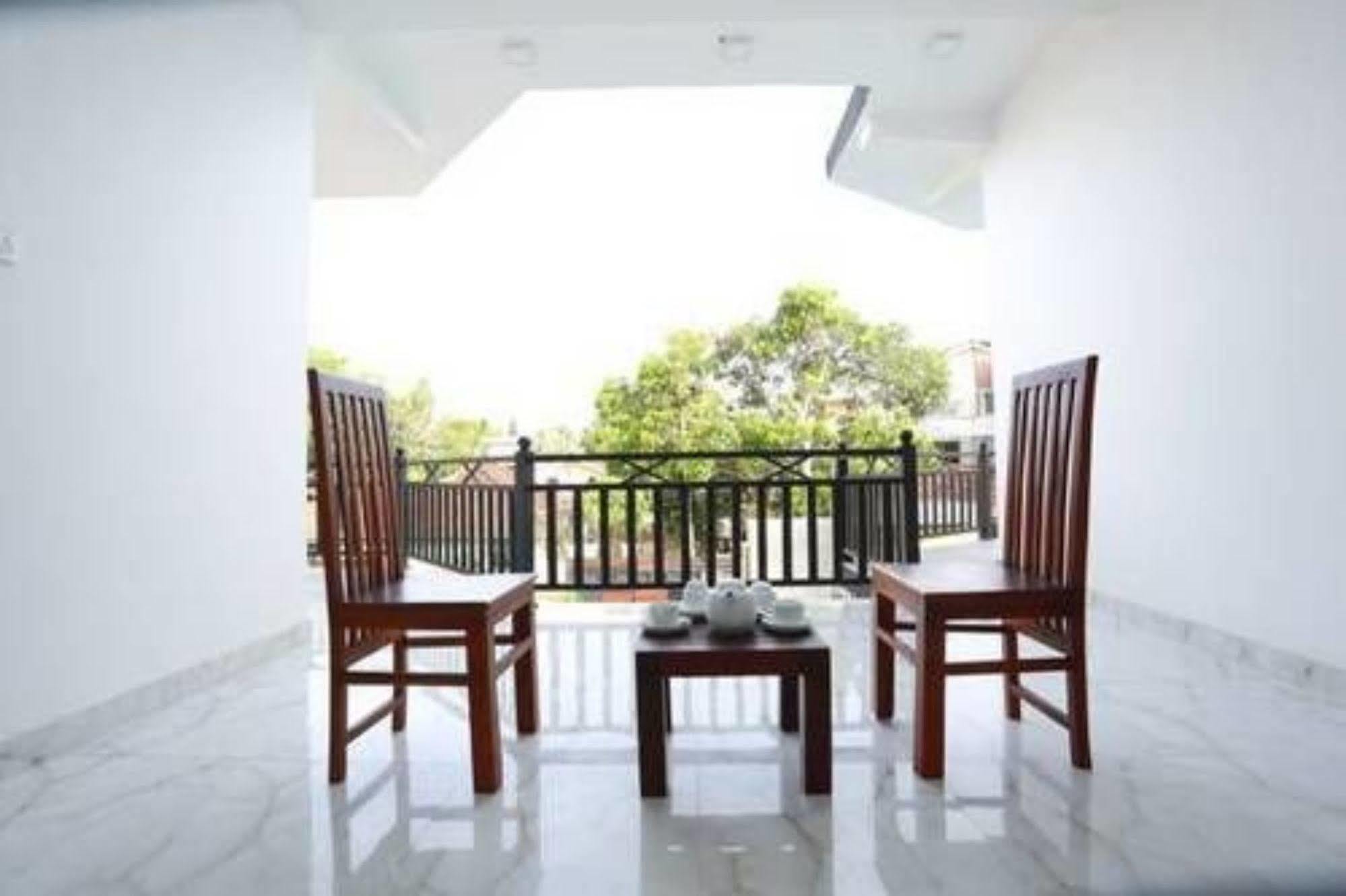 Ocean Glory Hotel Ettukala 外观 照片