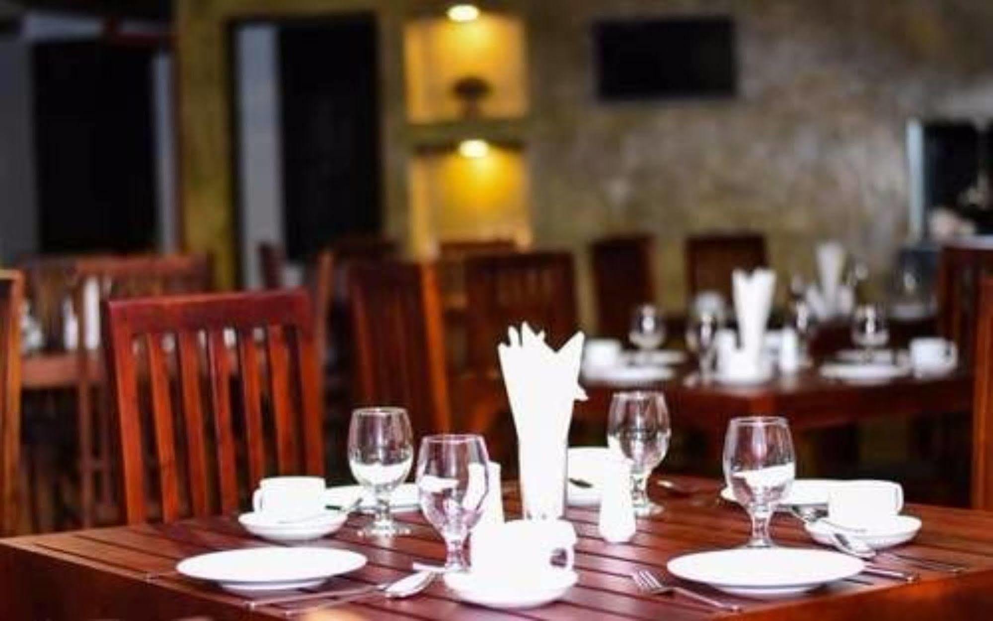 Ocean Glory Hotel Ettukala 外观 照片