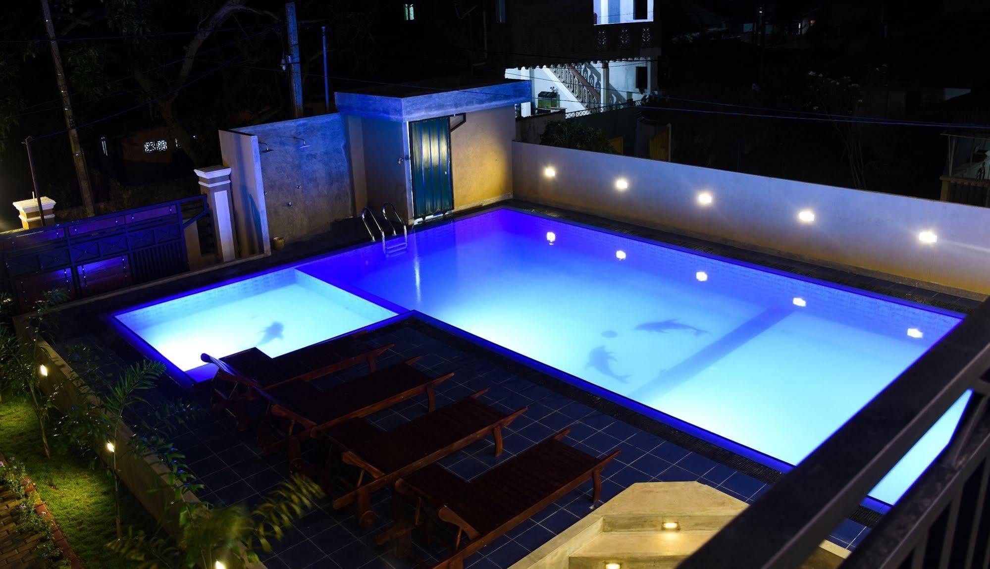 Ocean Glory Hotel Ettukala 外观 照片